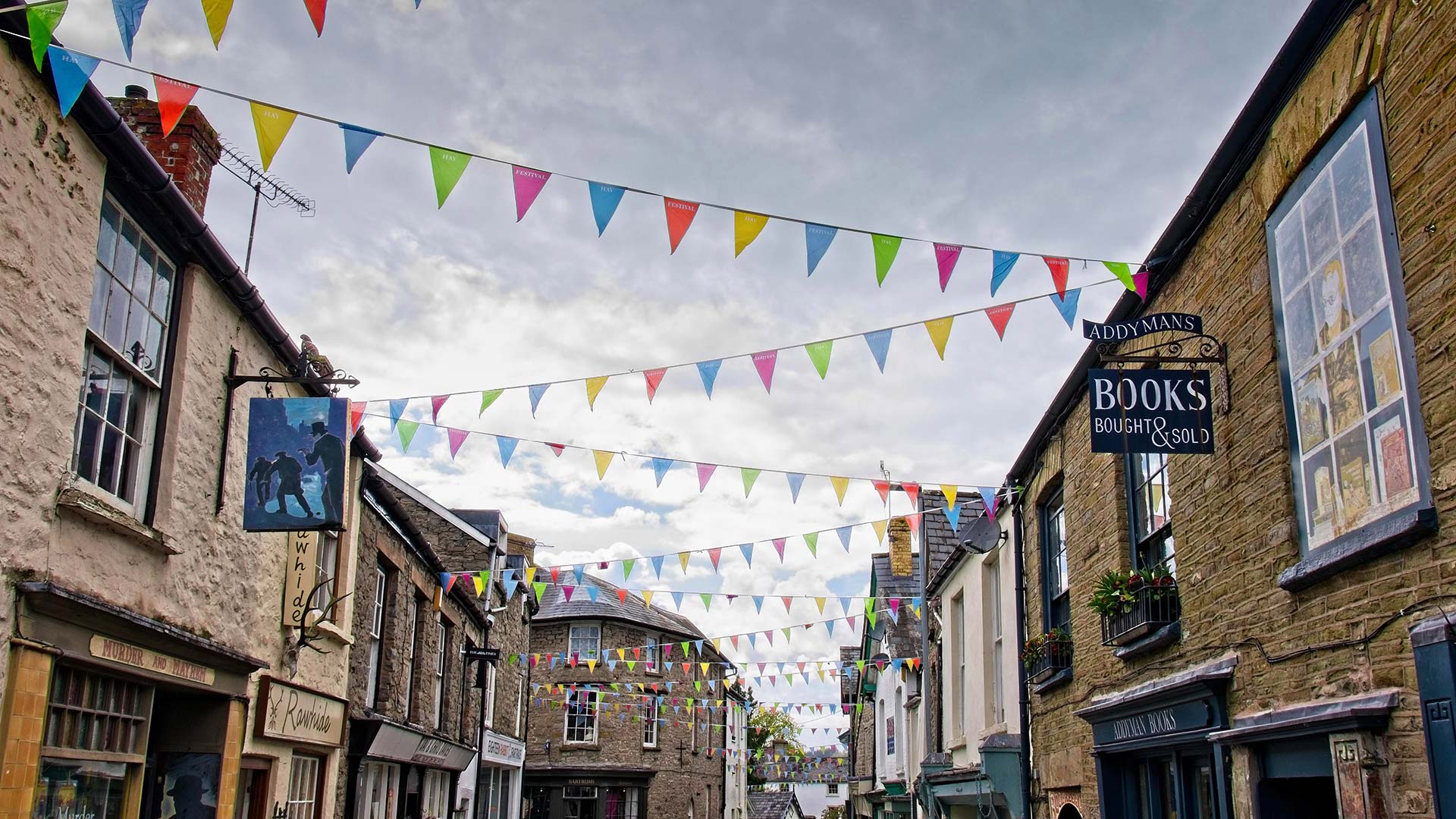 Bunting across the street in Hay-on-Wye, Powys (© Simon Whaley Landscapes/Alamy)(Bing United Kingdom)