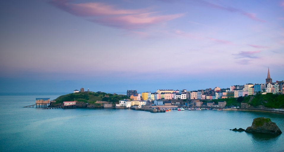 Tenby Harbour and North Beach, Pembrokeshire, Wales (© Chris Warren/Corbis) &copy; (Bing United Kingdom)