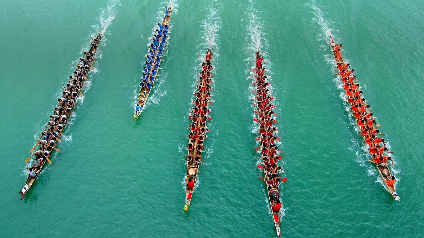 Duanwu Festival (Dragon Boat Festival), Liuzhou, Guangxi Zhuang Autonomous Region, China (© Imaginechina/Corbis)(Bing United Kingdom)