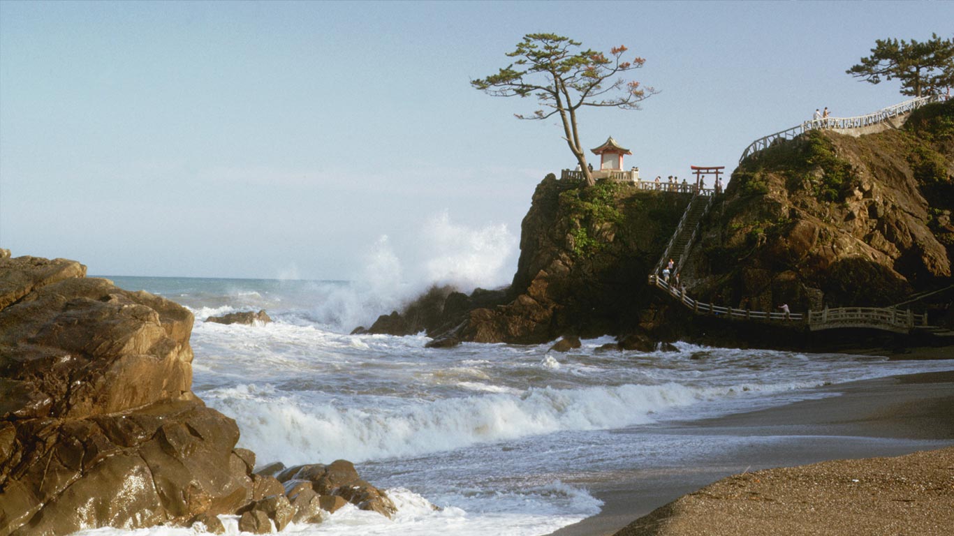 ｢桂浜｣高知, 浦戸 (© Michael S. Yamashita/Corbis)(Bing Japan)