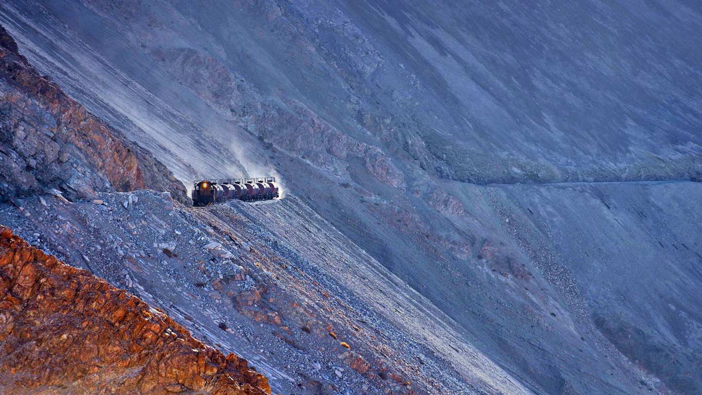 Train from Potrerillos mine to Diego de Almagro, Chile (© Jean-Marc Frybourg/Rex Features)(Bing United States)