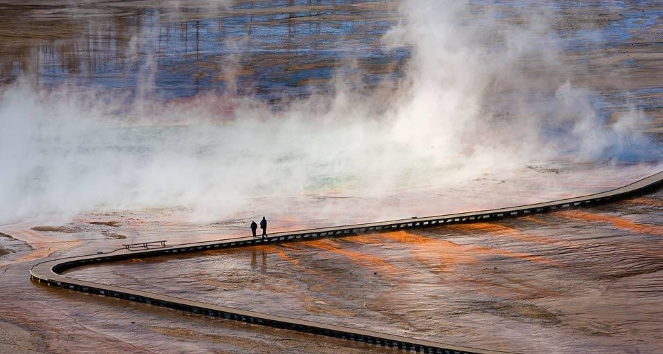 Boardwalk in Yellowstone National Park, Wyoming, USA (© Thomas Kokta/Masterfile) &copy; (Bing United Kingdom)