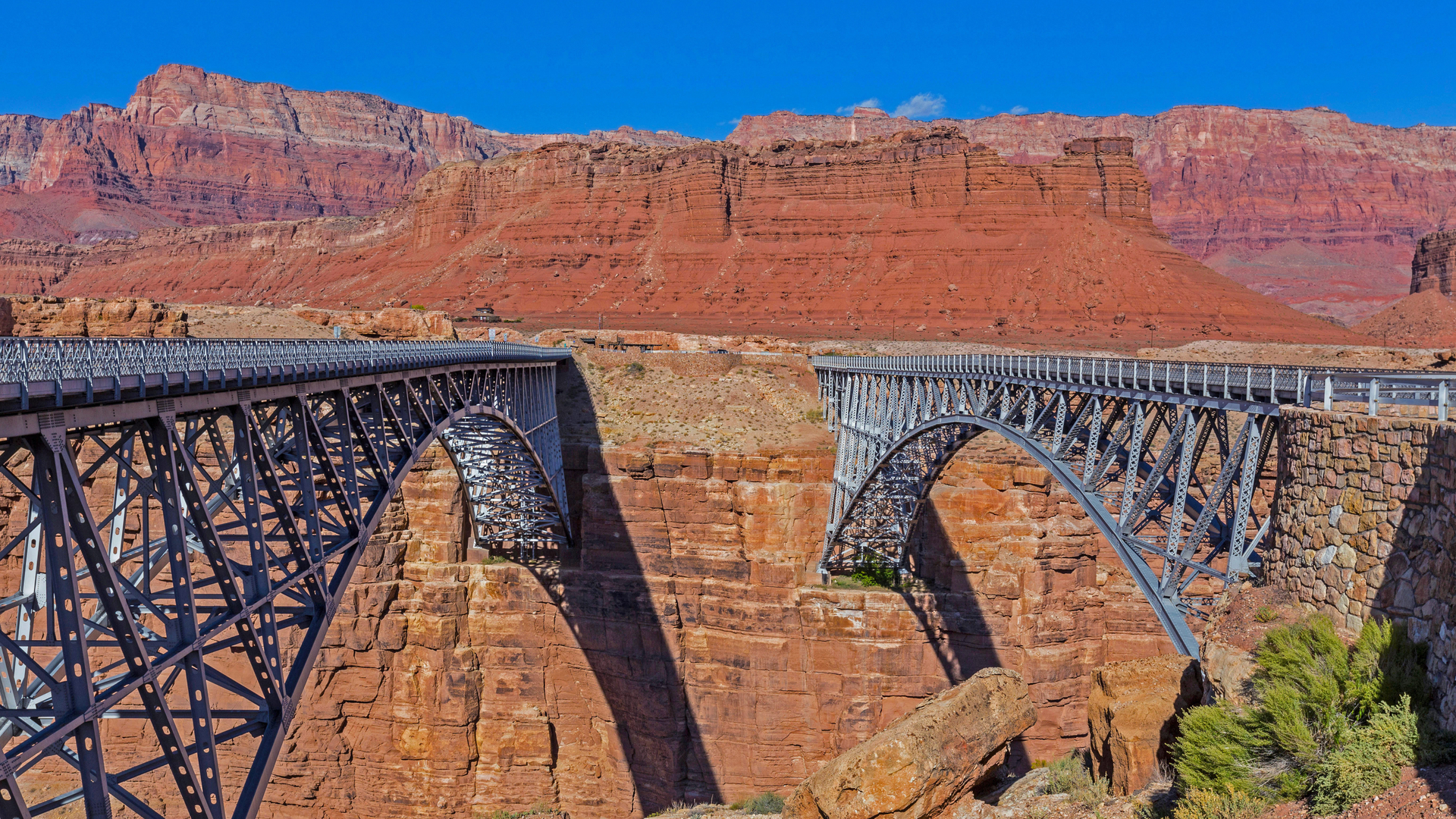 Marble Canyon bridges over the Colorado River, Arizona, USA (© trekandshoot/Alamy)(Bing United Kingdom)