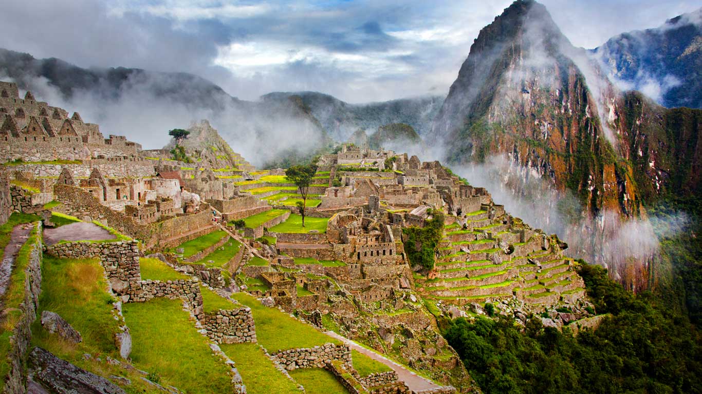 Machu Picchu, Peru (© Image Source/Corbis)(Bing United Kingdom)