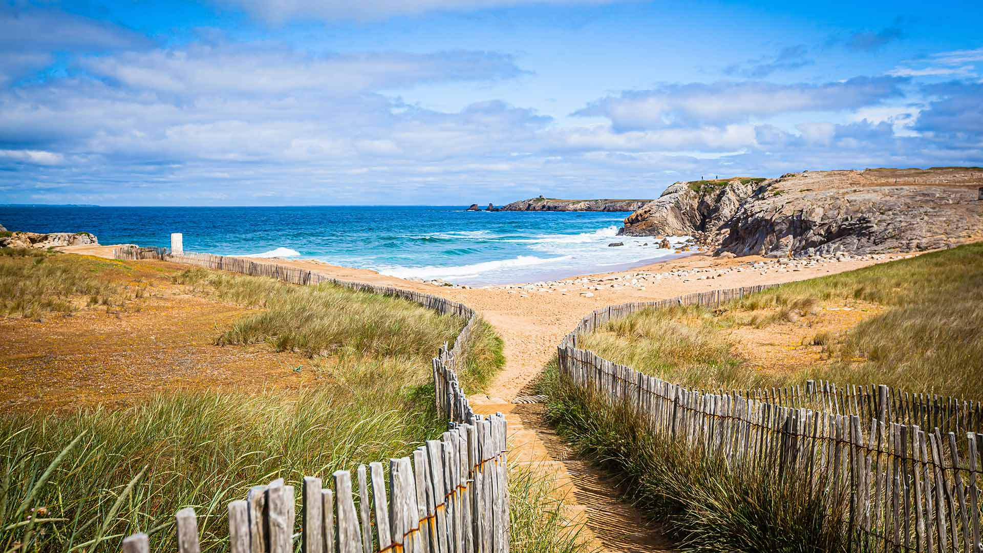 Plage sur la presqu’île de Quiberon, Côte Sauvage, Bretagne (© hardyun/Adobe Stock)(Bing France)