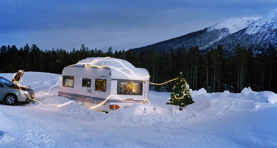 Car powering Christmas lights on a caravan in Måndalen, Norway (© Jorn Tomter/Getty Images) &copy; (Bing United Kingdom)