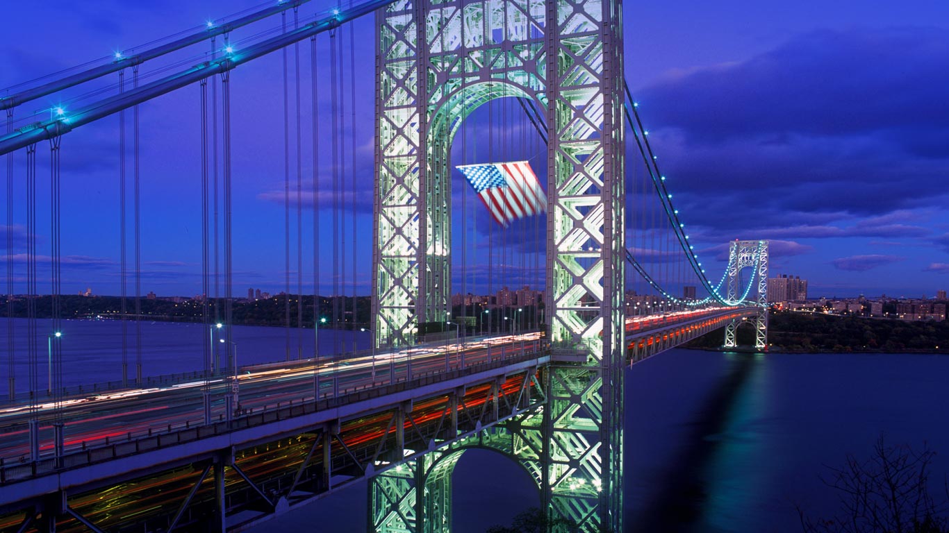 Old Glory flies over George Washington Bridge in New York City (© Russell Kord/Alamy)(Bing United States)