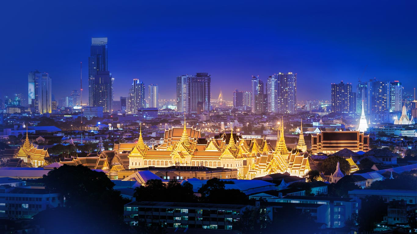 The Grand Palace, Bangkok, Thailand (© Amarate Tansawet Gift of Light/Getty Images)(Bing United Kingdom)