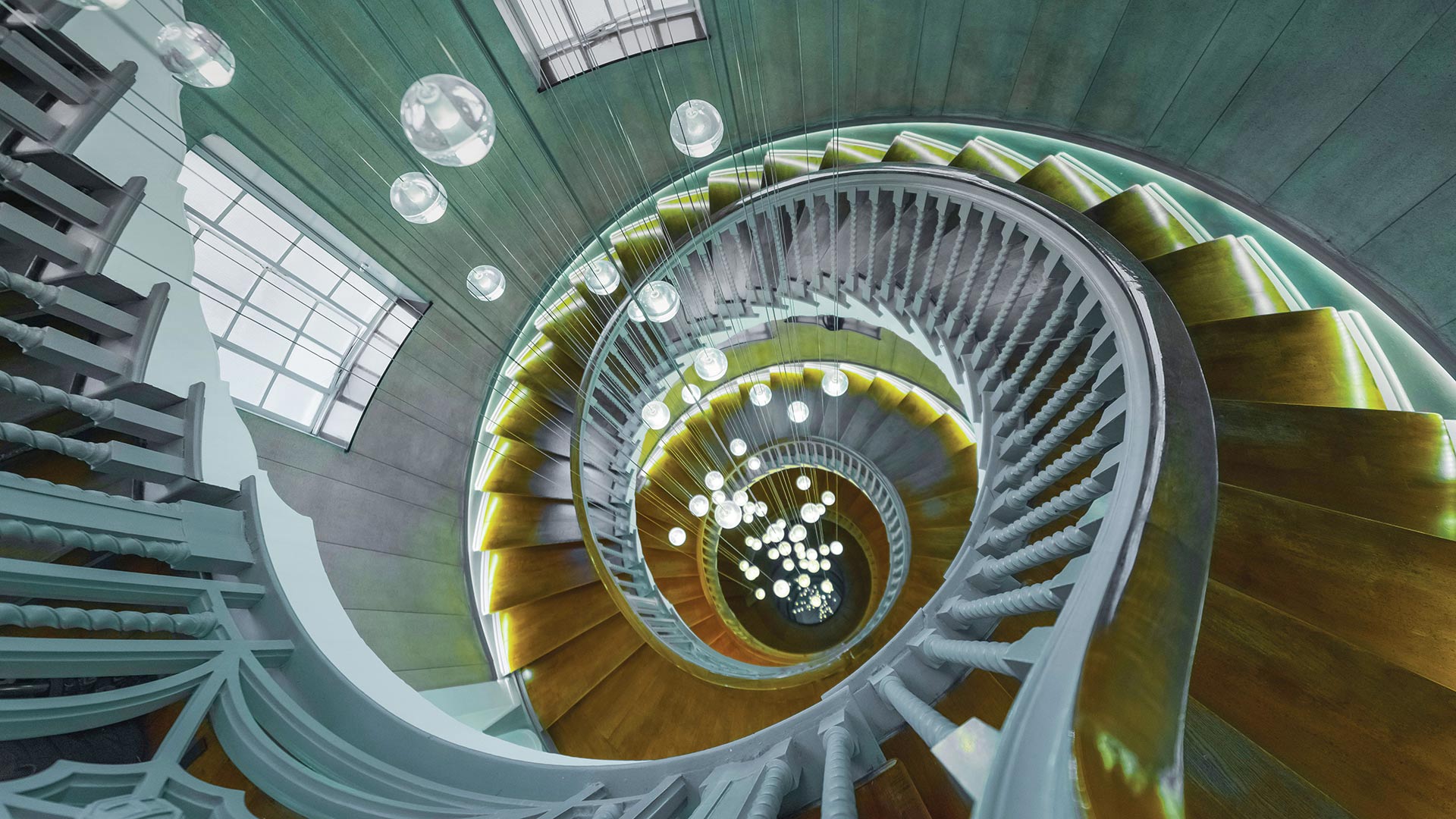 Cecil Brewer spiral staircase at Heal