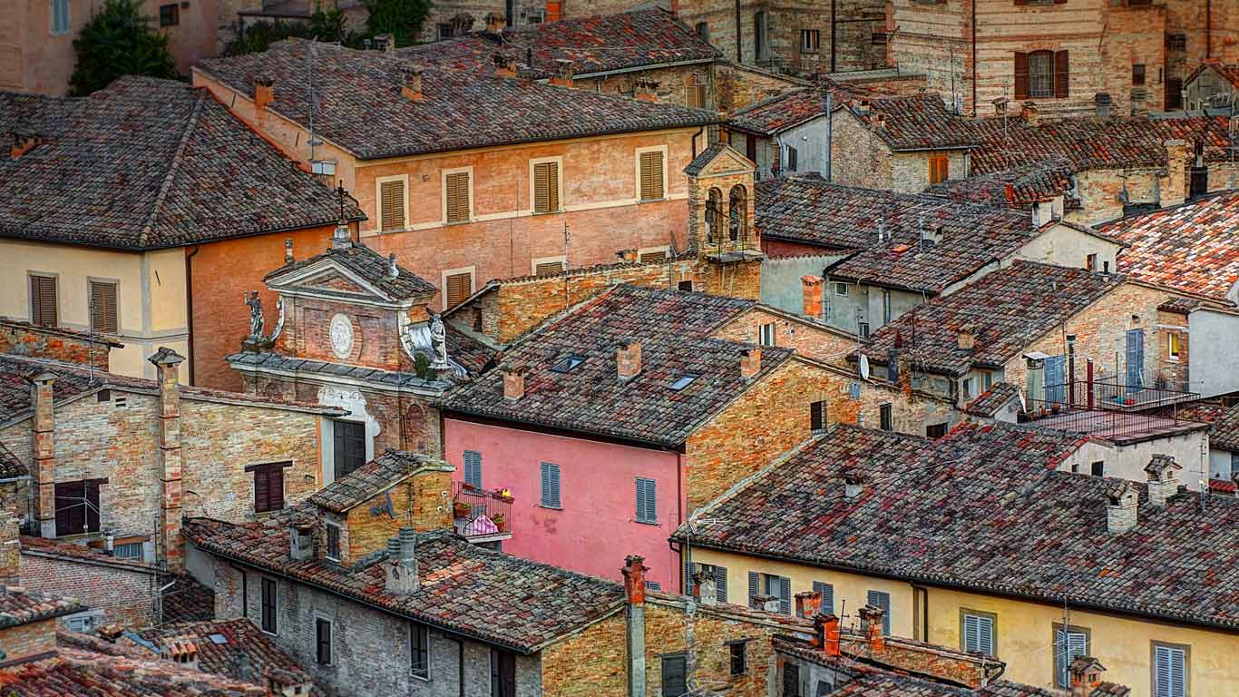 Rooftops in the walled city of Urbino, Italy (© Andrea Pucci/Getty Images)(Bing United Kingdom)