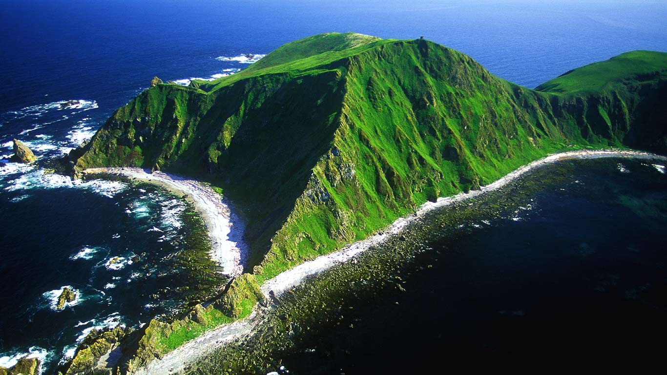 Aerial View of Triangle Island Ecological Reserve, British Columbia, Canada (© Russ Heinl/Corbis)(Bing United Kingdom)