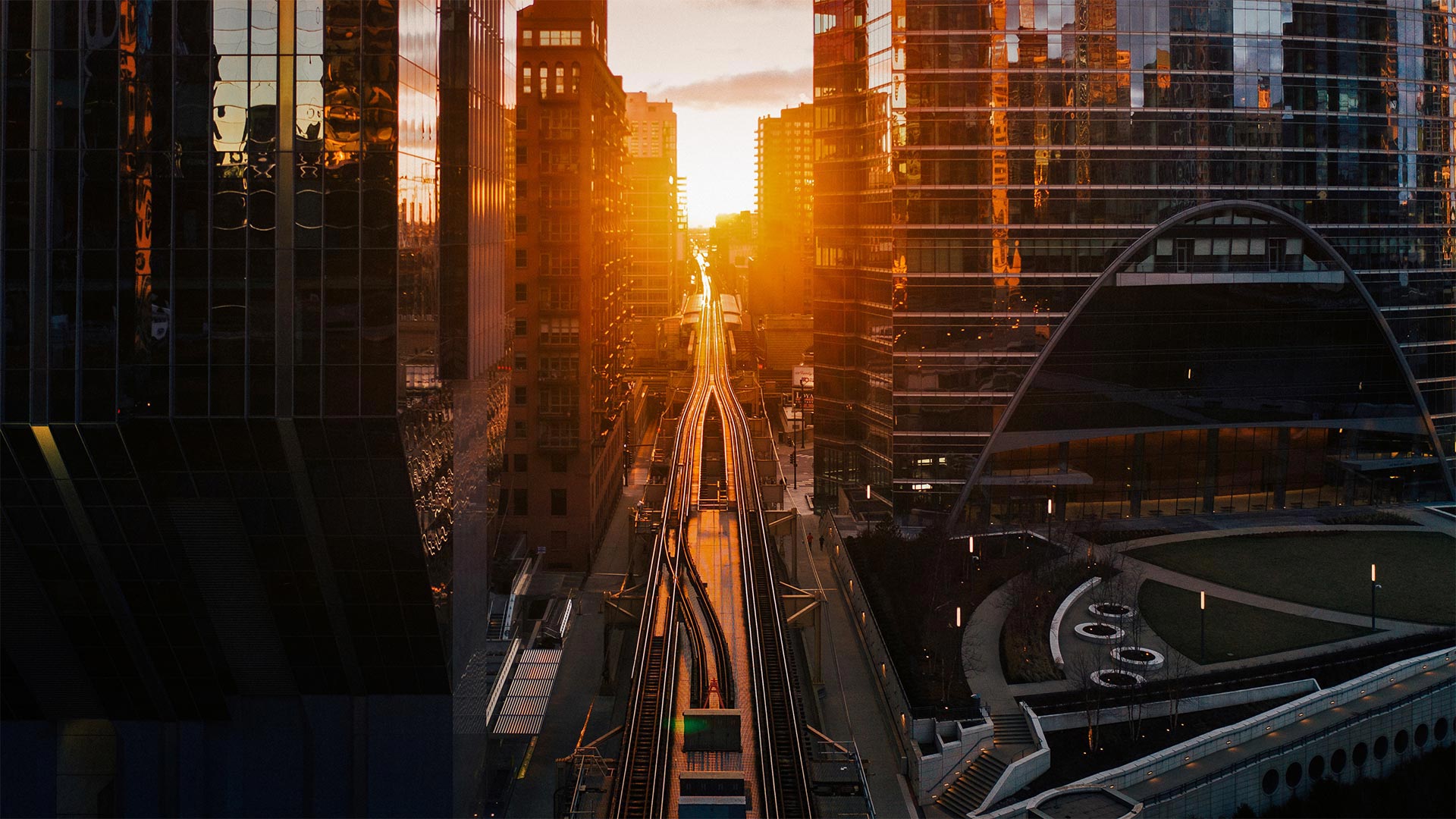 Chicagohenge sunset, Chicago, Illinois (© Razvan Sera/Amazing Aerial Agency)(Bing United States)