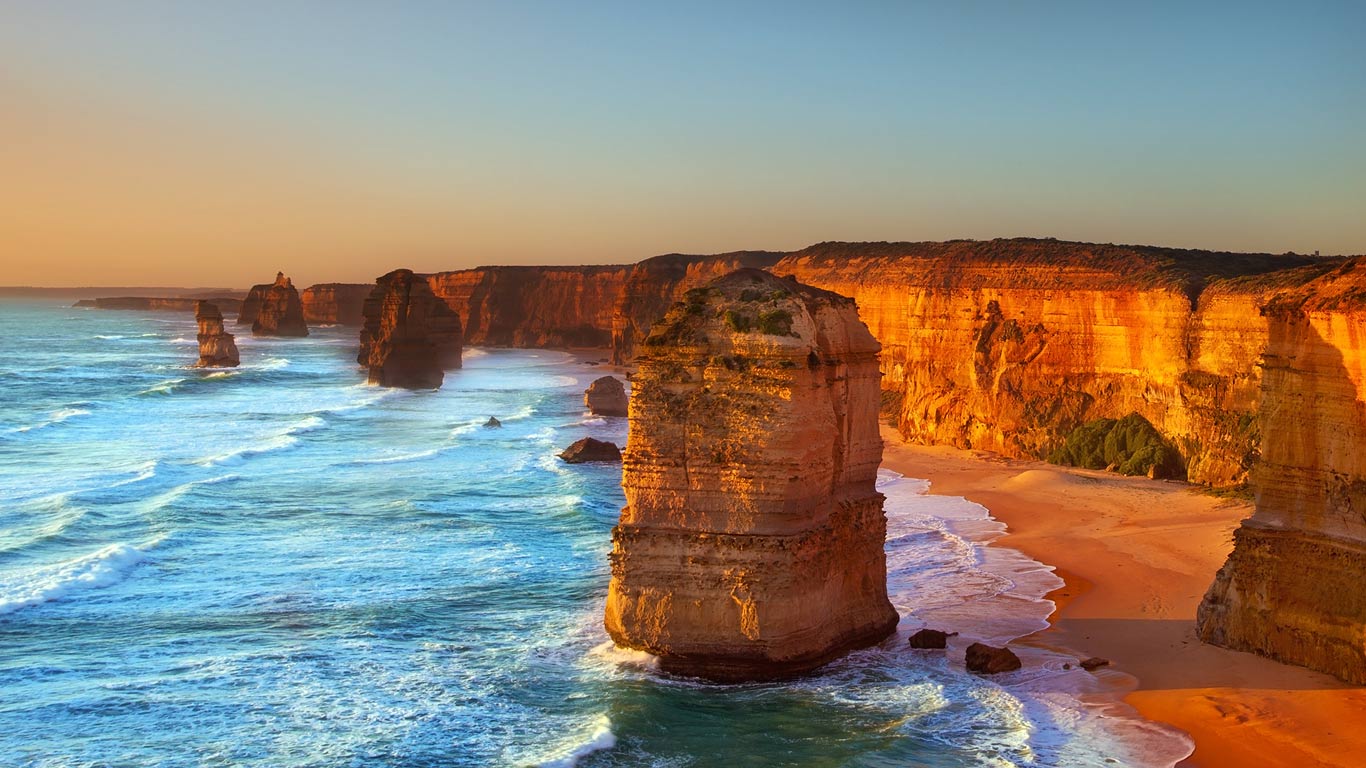 The Twelve Apostles, Port Campbell National Park, Australia (© Marcella Miriello/Shutterstock)(Bing United States)