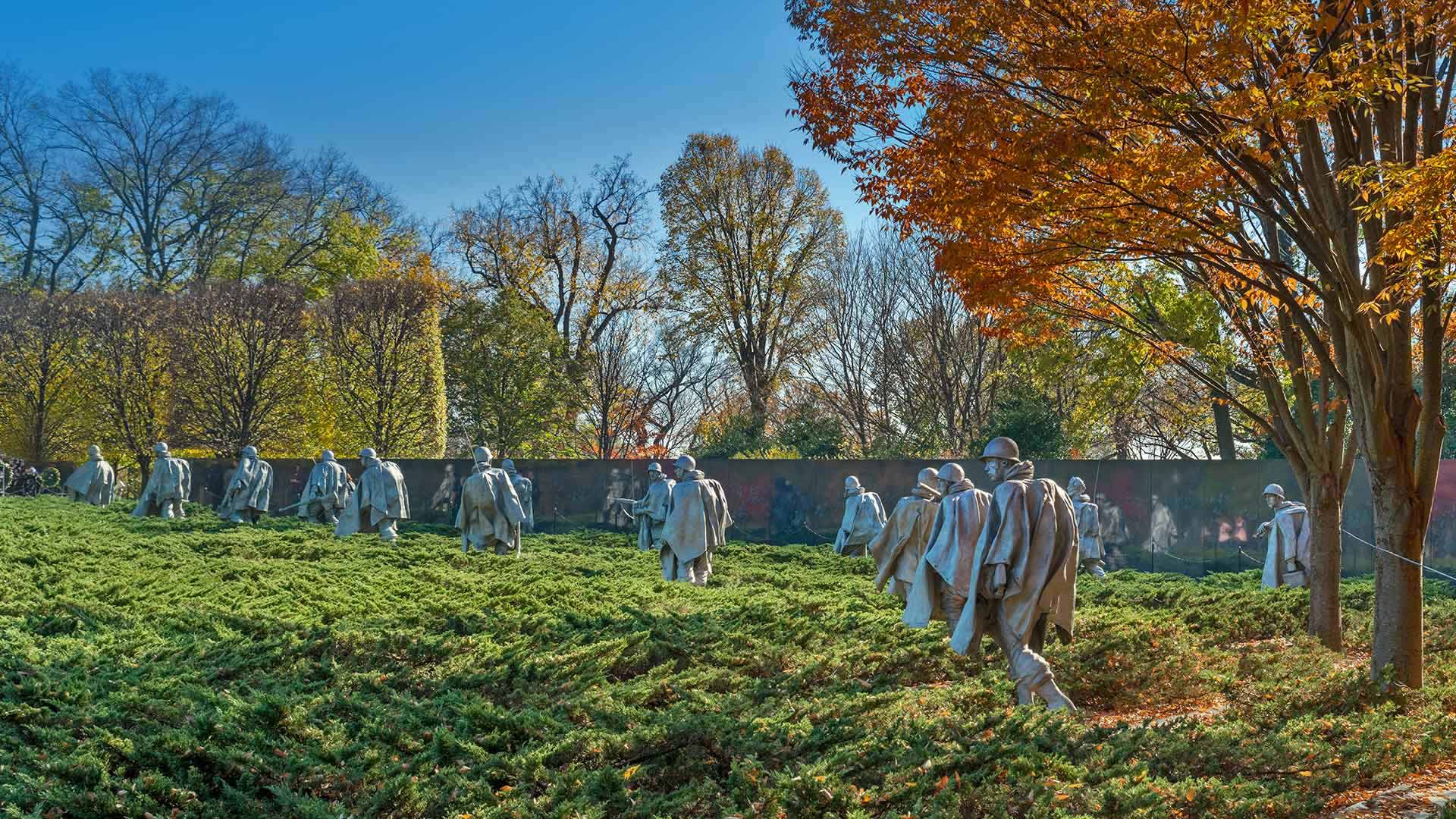 The Korean War Veterans Memorial, Washington, DC (© Ian G Dagnall/Alamy)(Bing United States)