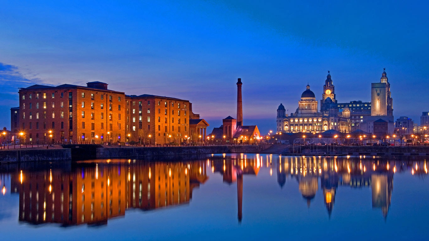 Liverpool waterfront, Merseyside (© Alan Novelli/Alamy)(Bing United Kingdom)