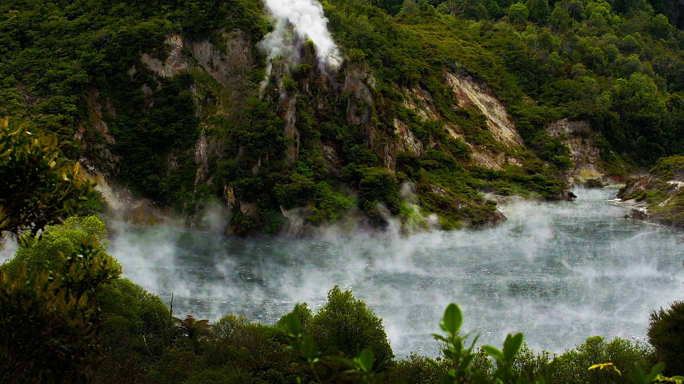 Frying Pan Lake in the Waimangu Volcanic Rift Valley, New Zealand (© Uli Hamacher/Getty Images)(Bing United States)