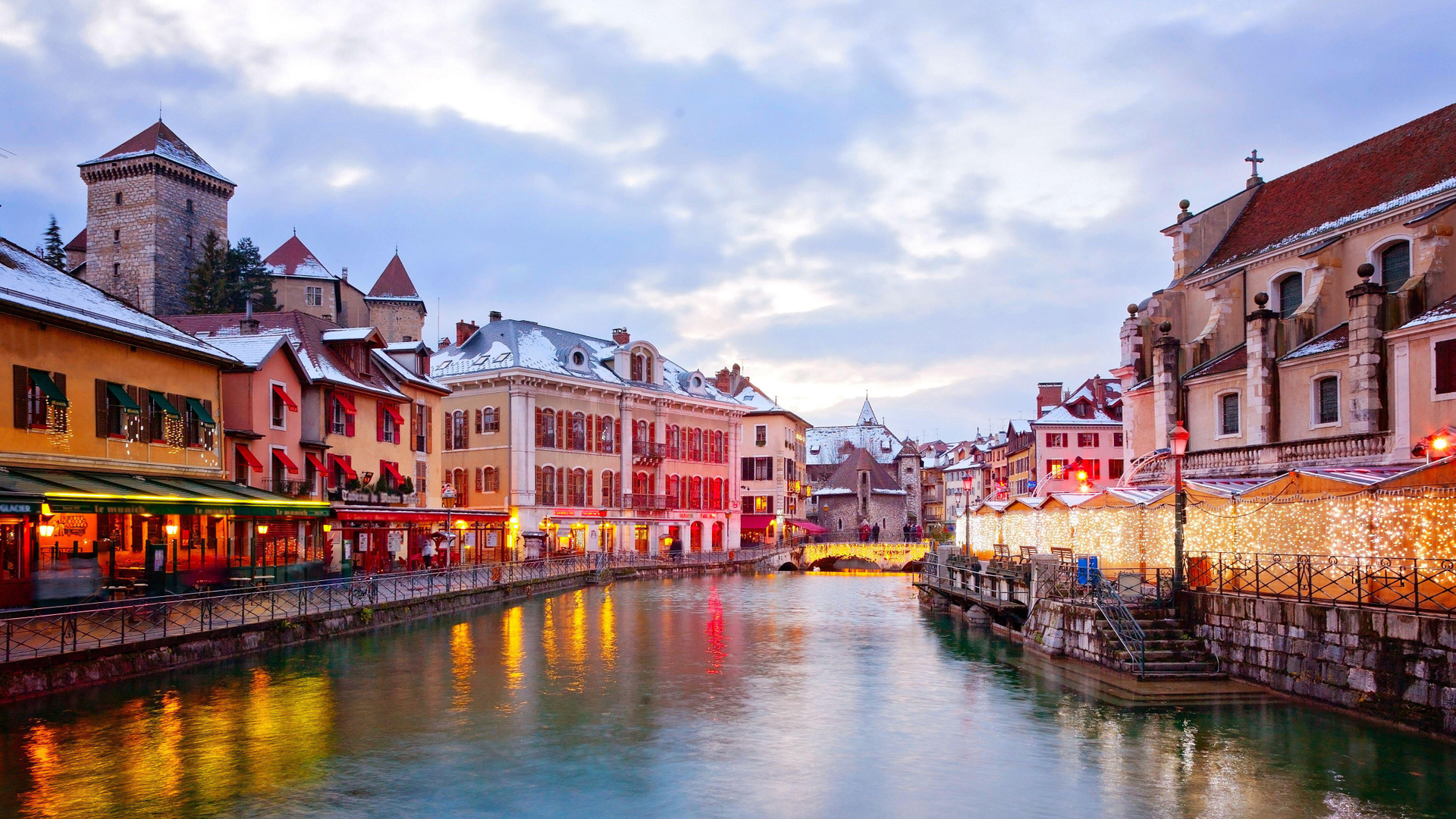 Annecy, Haute-Savoie, France (© Sabine Klein/Alamy)(Bing New Zealand)