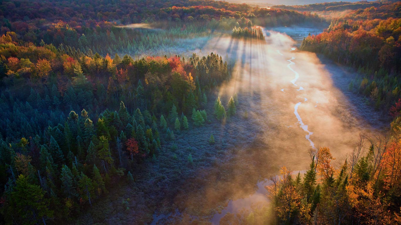 Beaver Meadow in Green Mountain National Forest, Vermont (© George Steinmetz/Corbis)(Bing United States)