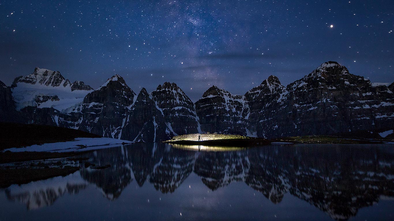 Minnestimma Lake, Banff, Alta. (© Paul Zizka/Aurora Photos)(Bing Canada)
