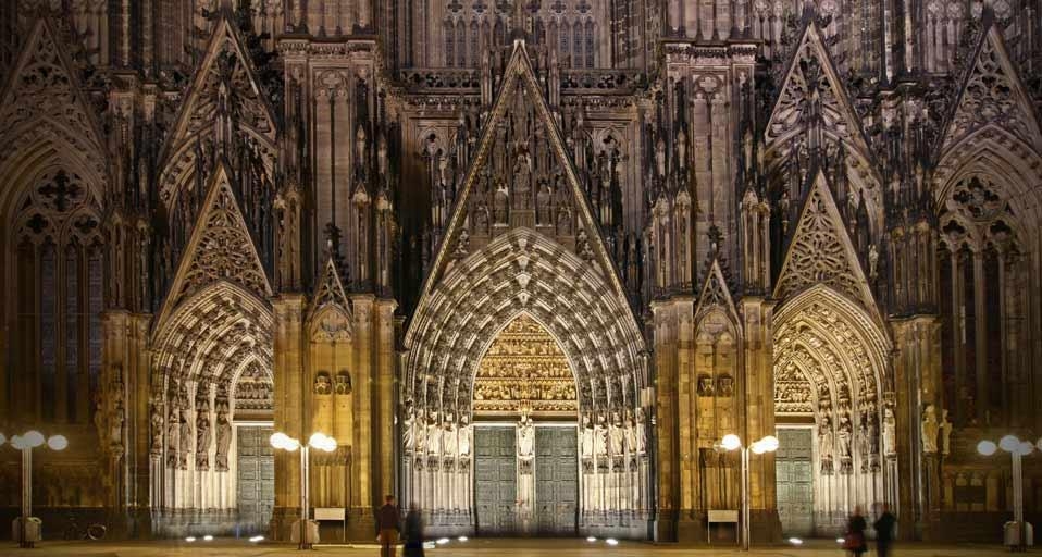 Cologne Cathedral in Cologne, Germany (© E. Teister/Blickwinkel/age fotostock) &copy; (Bing United Kingdom)