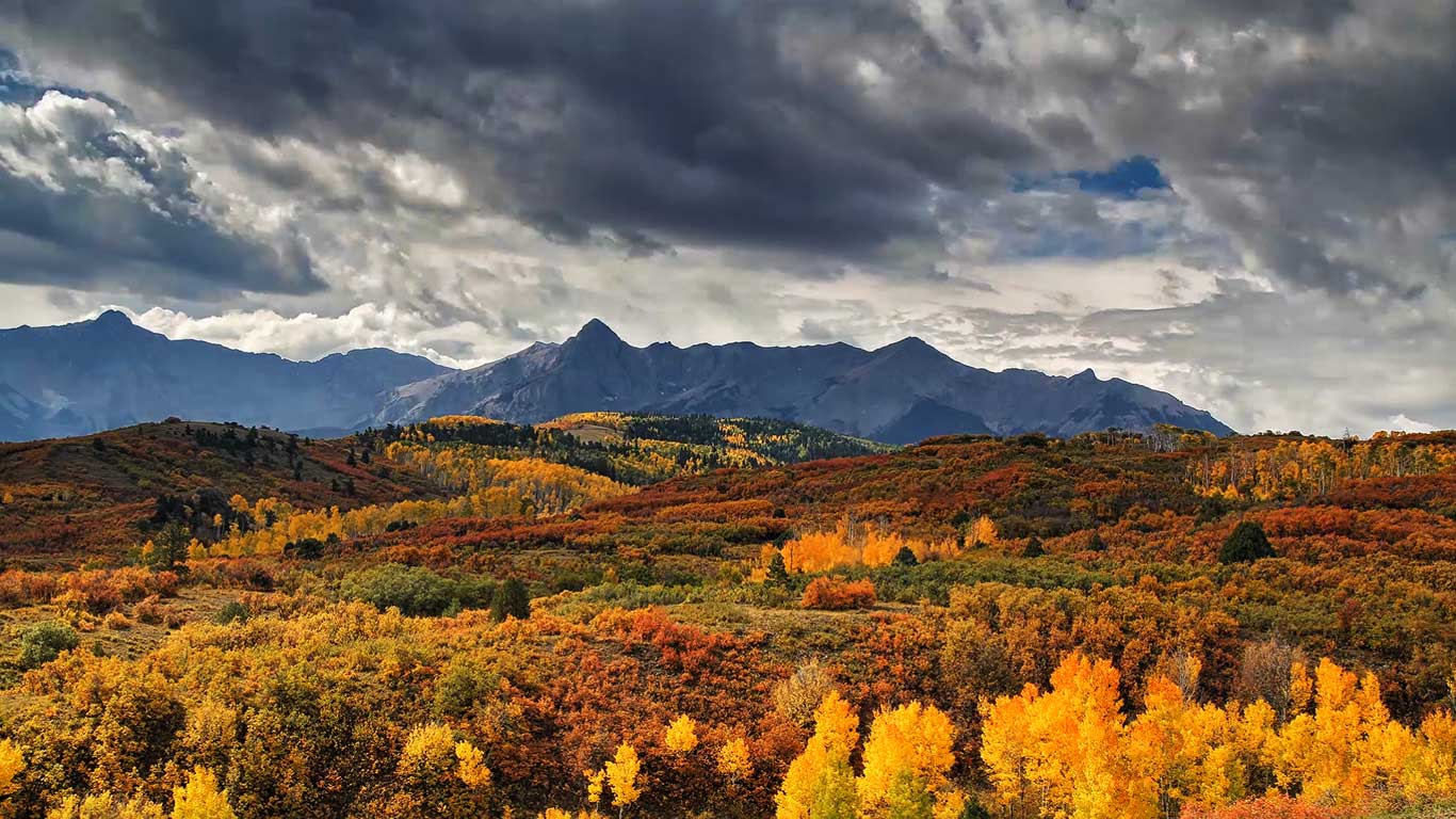 Dallas Divide near Ridgway, Colorado (© Stephanie Coffman/TandemStock)(Bing United States)