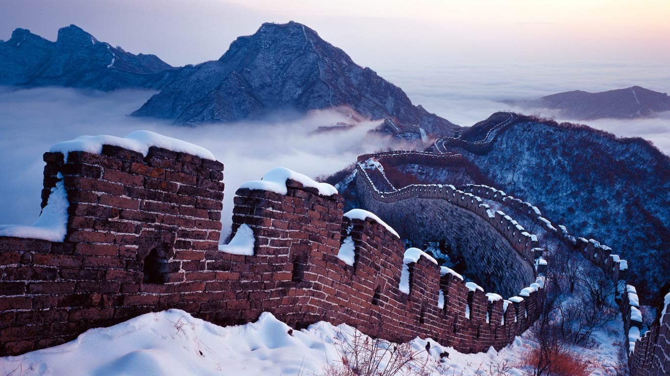 Snow on the Great Wall, Beijing, China (© Panorama Stock)(Bing United Kingdom)