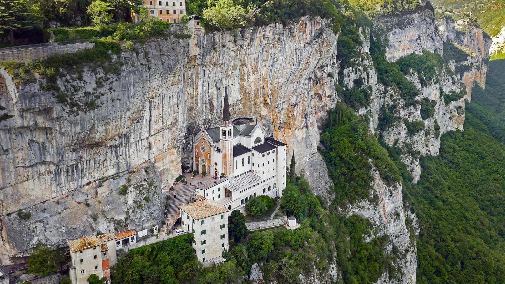 The Sanctuary of Madonna della Corona, near Verona, Italy (© Volodymyr Kalyniuk/Alamy)(Bing United Kingdom)