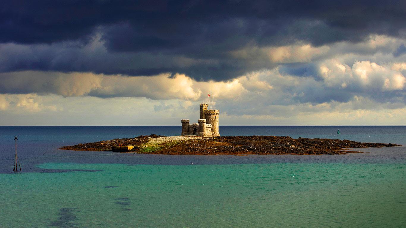 Tower Of Refuge, Douglas, Isle Of Man, England (© Ed Rhodes/Alamy)(Bing United Kingdom)