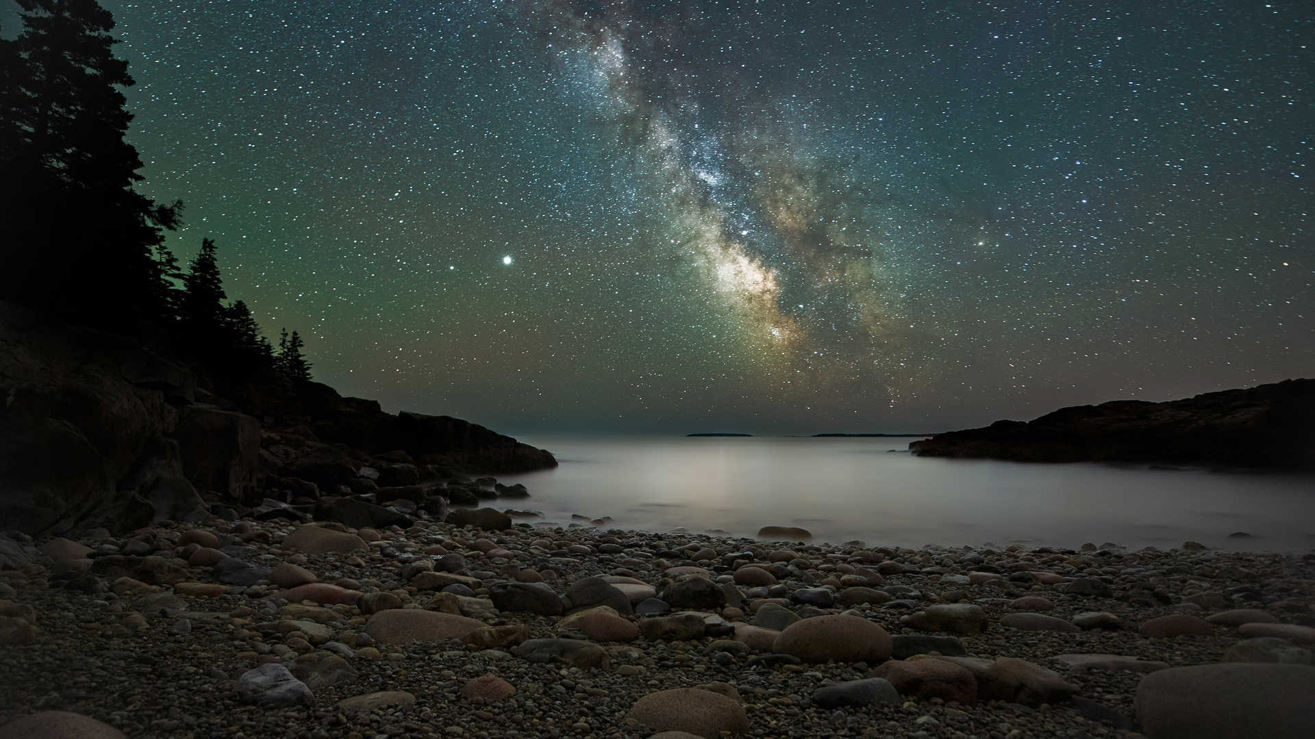 Milky Way over Acadia National Park, Maine, USA (© Harry Collins/Getty Images)(Bing United Kingdom)