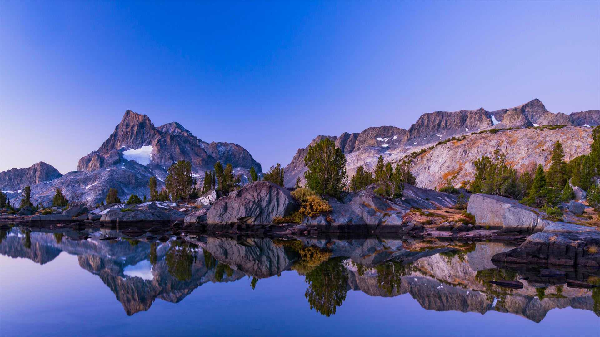Blick auf den Banner Peak vom Thousand Islands Pass, Ansel Adams Wilderness, Kalifornien, USA (© Michael DeYoung Photography/Tandem Stills + Motion)(Bing Deutschland)