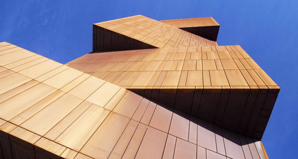 Broadcasting Tower, Leeds Metropolitan University, England (© Will Pryce/Age Fotostock)(Bing United Kingdom)
