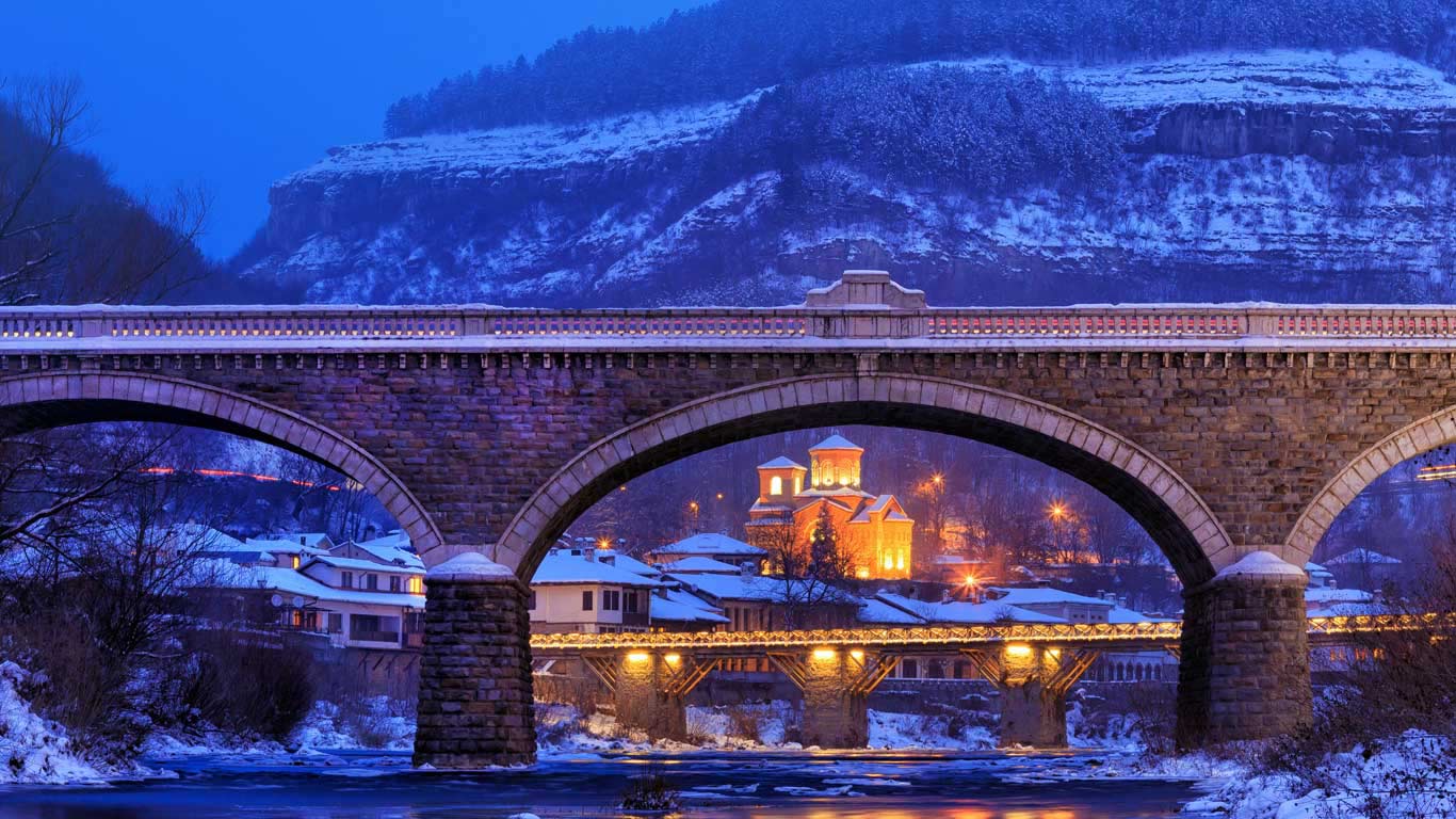 Veliko Tarnovo, Bulgaria (© valentinrussanov/Getty Images)(Bing Canada)