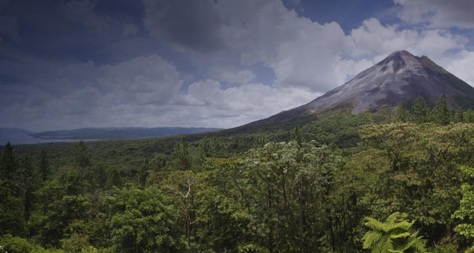 Arenal Volcano, Costa Rica -- Radius Images/Photolibrary &copy; (Bing United Kingdom)