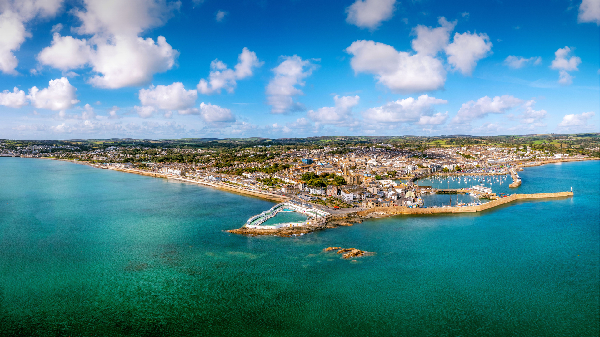 Penzance in Cornwall, England (© Murray Bosley Photography/Getty Images)(Bing Canada)