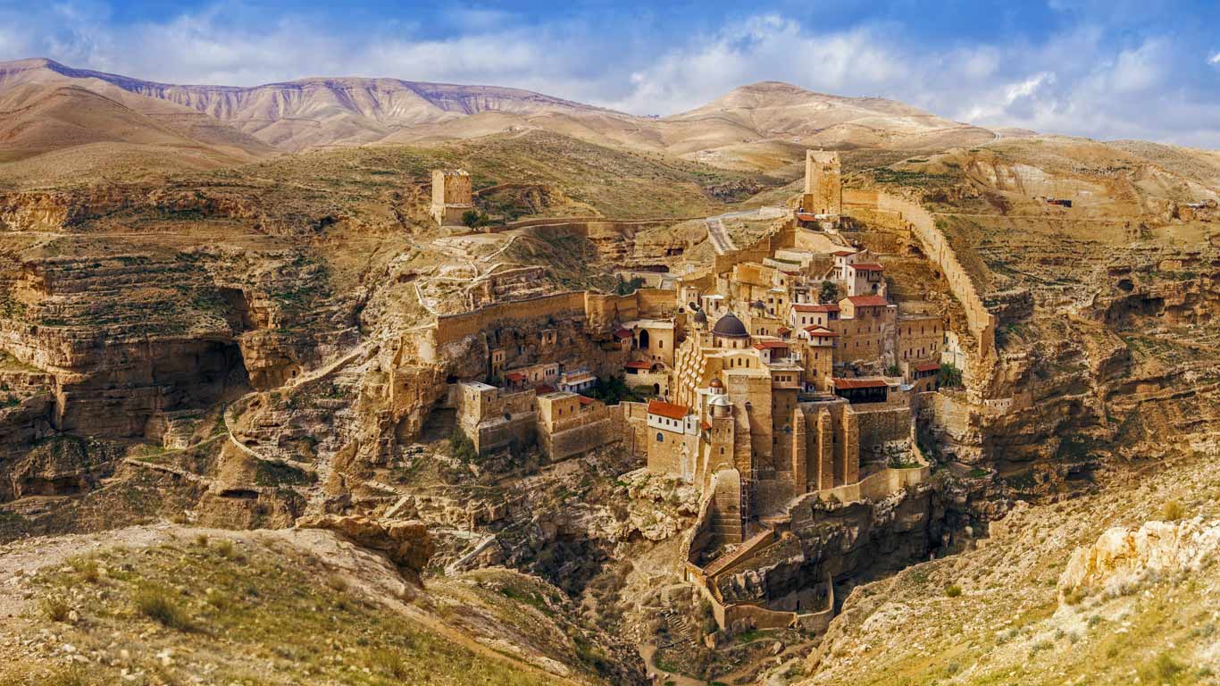 Mar Saba monastery overlooking the Kidron Valley, Jerusalem, Israel (© Roman Pesarenko/500px)(Bing United Kingdom)