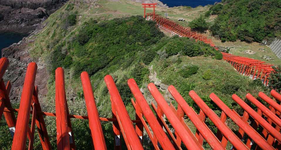 ｢元乃隅稲成神社｣山口県, 長門市 (© Jtomosang/Flickr/gettyimages)(Bing Japan)