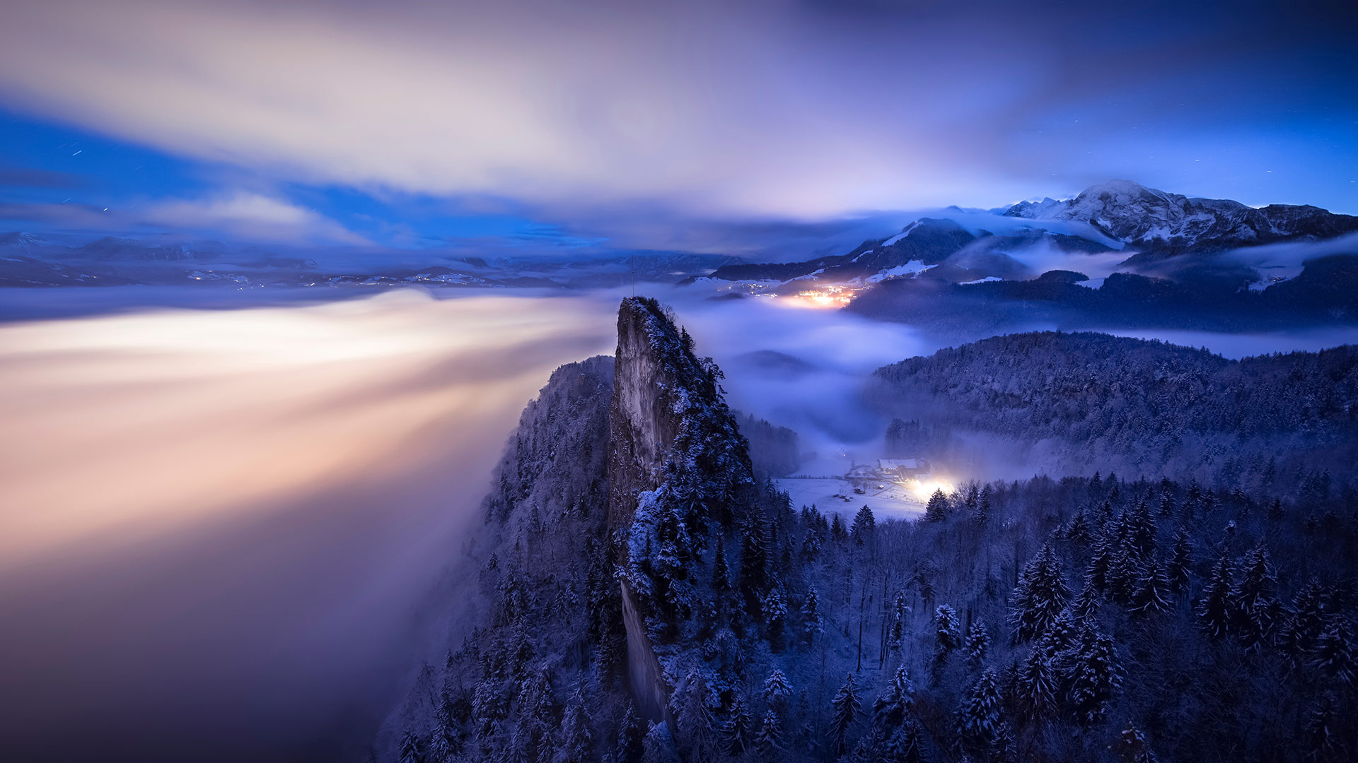 Panoramablick auf die Berchtesgadener Alpen, Bayern (© Spotcatch/Westend61/Offset)(Bing Deutschland)