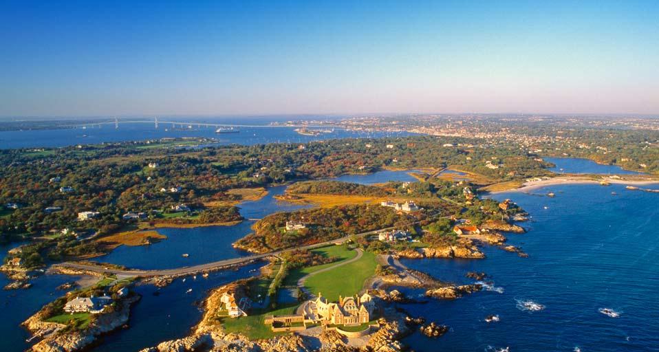 Aerial view near Ocean Drive in Newport, Rhode Island, USA (© Massimo Borchi/4Corners)(Bing United Kingdom)