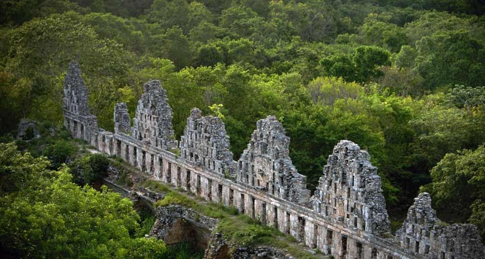 An aerial view of the House of the Doves, Yucatán, Mexico (© Kenneth Garrett/National Geographic/Getty Images) &copy; (Bing United Kingdom)
