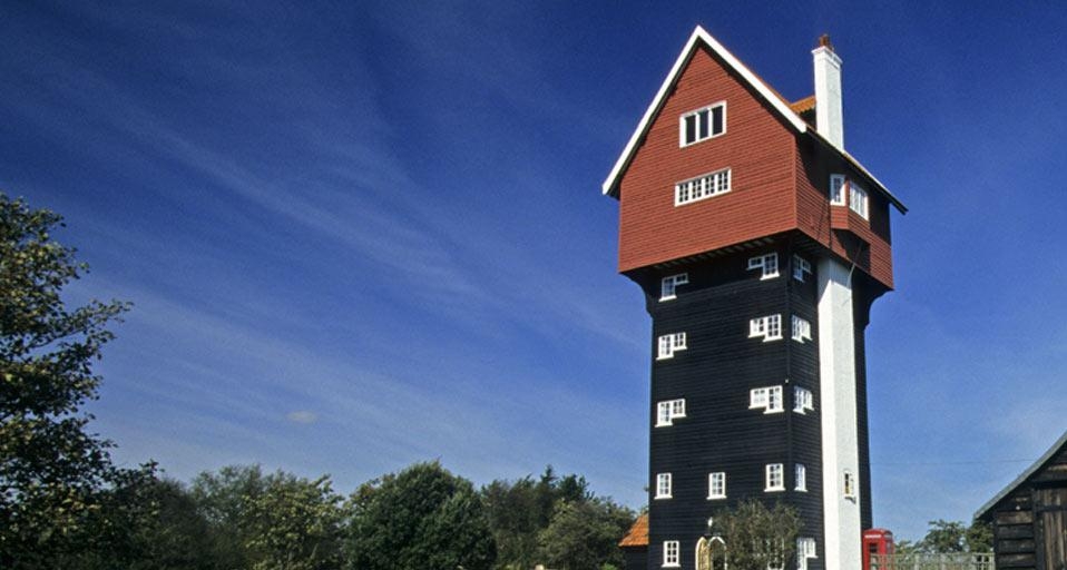 The House In The Clouds in Thorpeness, Suffolk, England (© FLPA/David Hosking) &copy; (Bing United Kingdom)