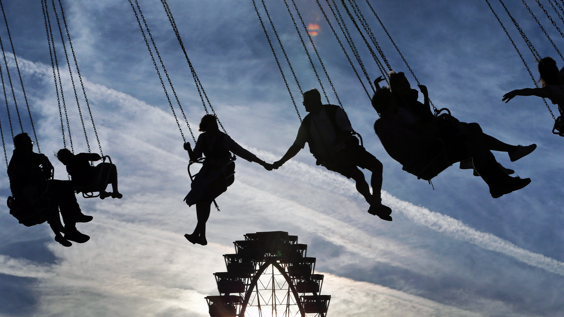 Visitatori dell'Oktoberfest a Monaco di Baviera, Germania (© Karl-Josef Hildenbrand/Getty Images)(Bing Italia)