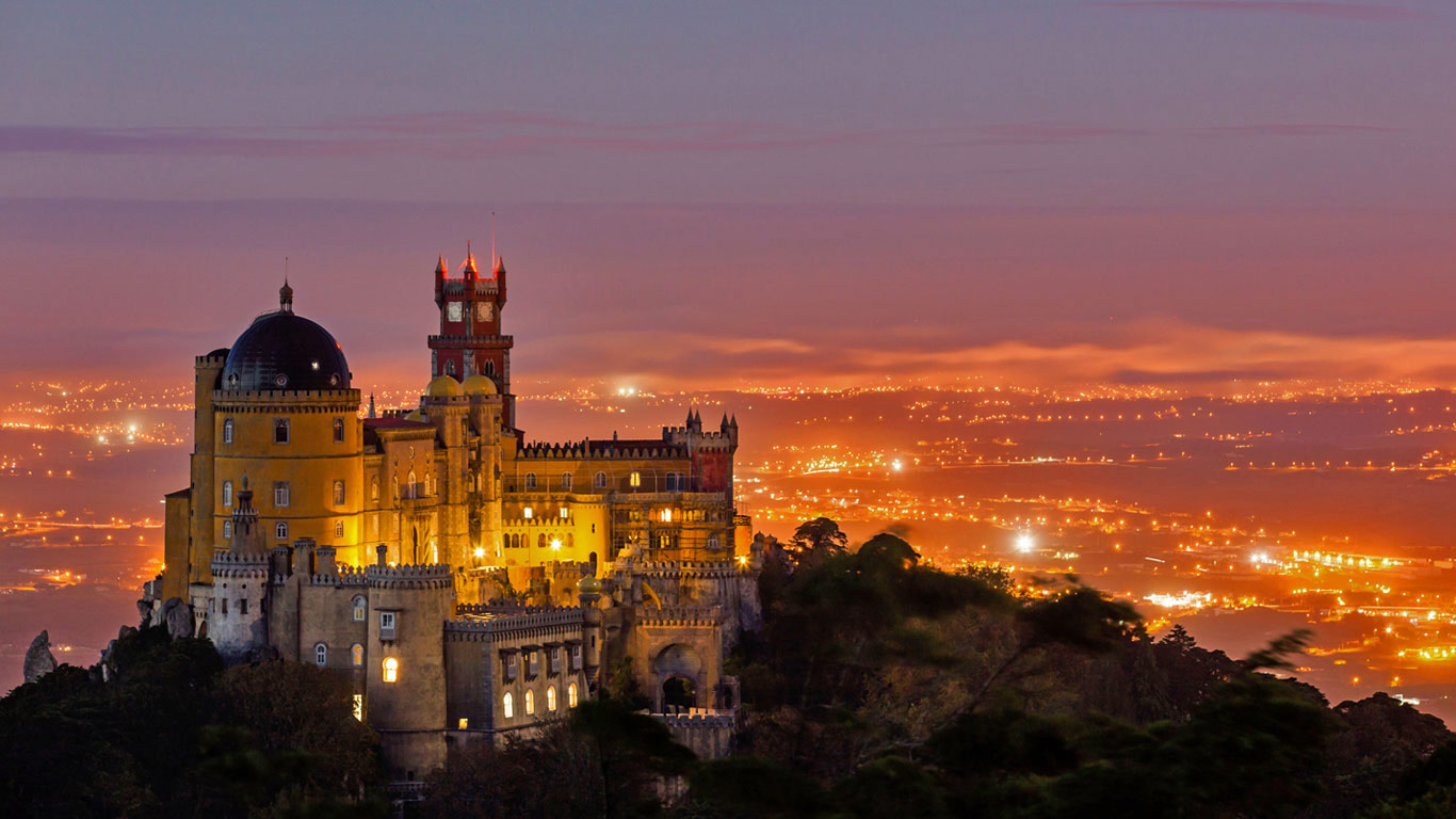 The Pena National Palace in Sintra, Portugal (© Andre Vicente Goncalves/Alamy)(Bing Canada)