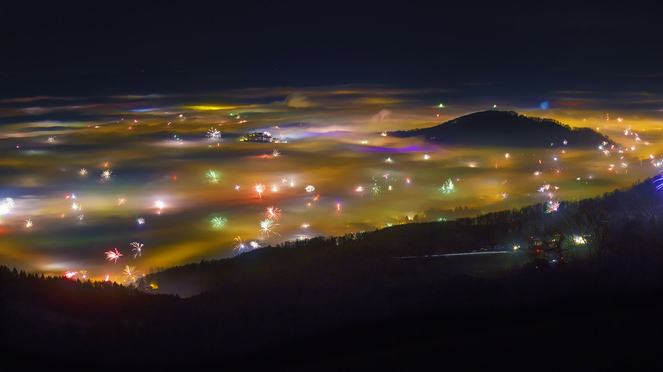 Fireworks and fog in Salzburg, Austria (© Franz Pritz/Getty Images)(Bing United Kingdom)