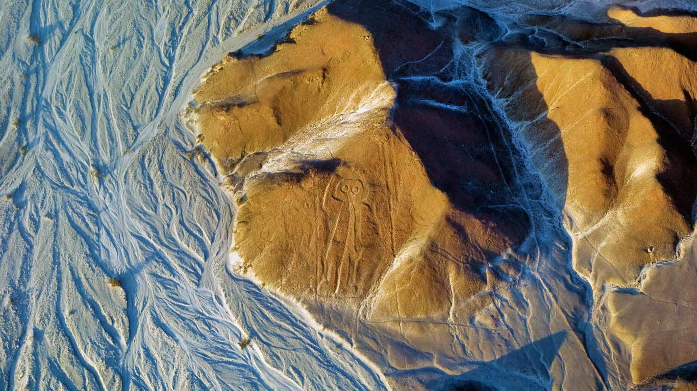 Owlman of the Nazca Lines in Peru (© Laura Fafone/Getty Images)(Bing United Kingdom)