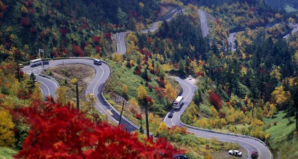 ｢万座道路｣群馬, 嬬恋村 (© JTB Photo/ageFOTOSTOCK) &copy; (Bing Japan)
