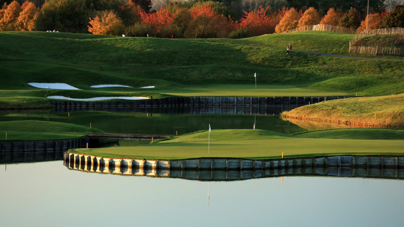 The Albatros course at Le Golf National in France, host of the 2018 Ryder Cup (© David Cannon/Getty Images)(Bing United Kingdom)