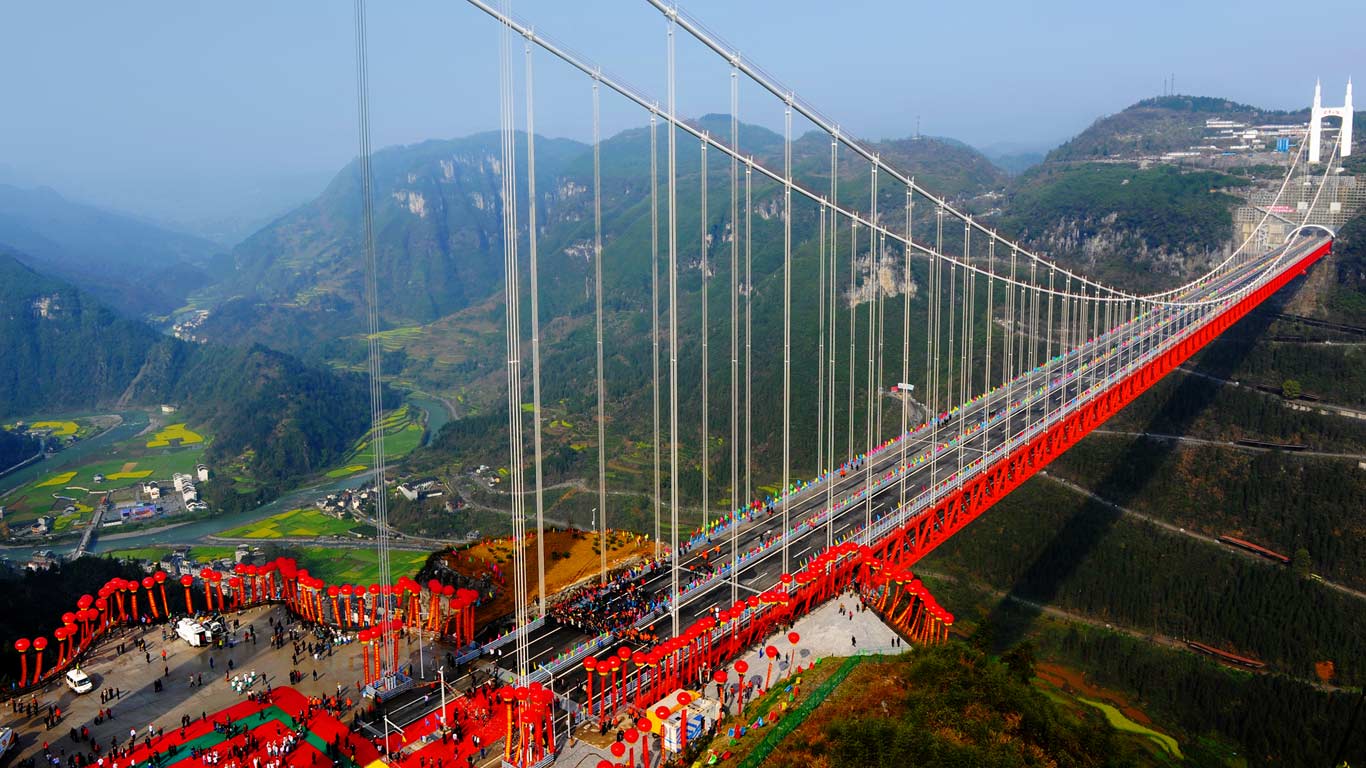 Aizhai Suspension Bridge, Hunan Province, China (© Imaginechina/Corbis)(Bing United Kingdom)