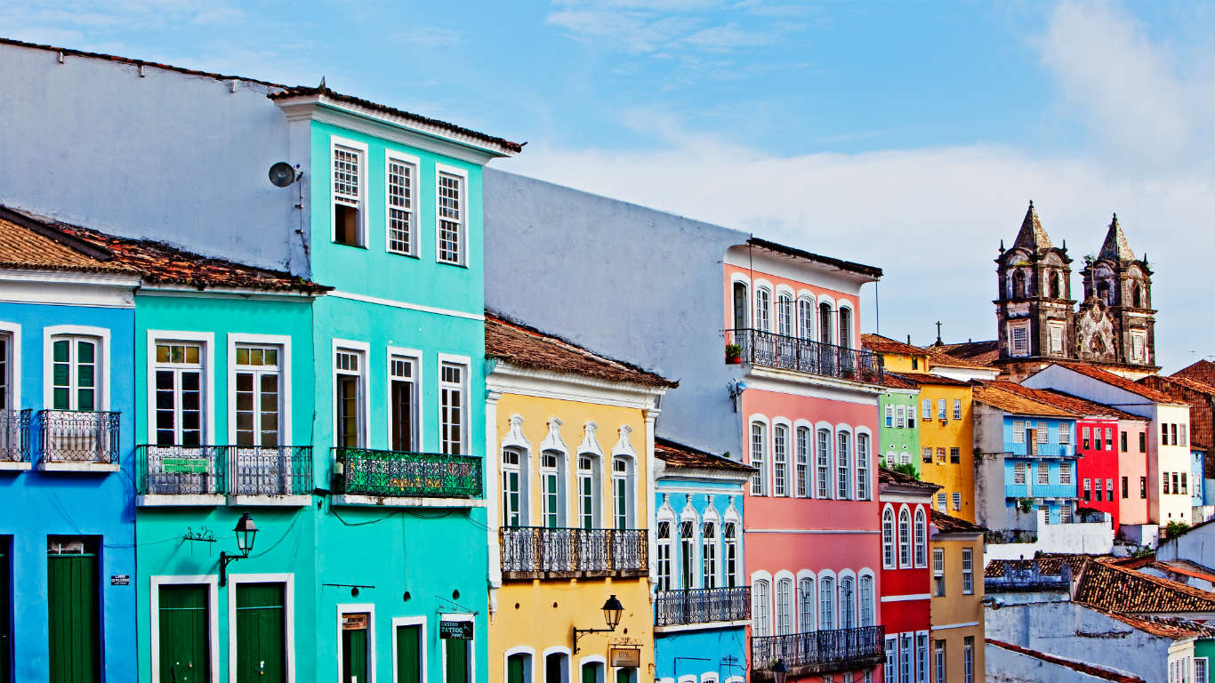 View of painted buildings, Salvador Bahia, Brazil (© John W Banagan/Getty Images)(Bing United Kingdom)