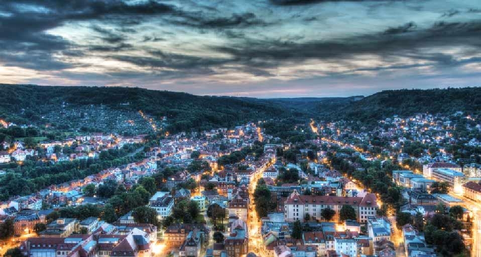 Blick auf Jena vom JenTower in der Abenddämmerung im August 2012, Jena, Deutschland (© Michael Hilbert) &copy; (Bing Germany)