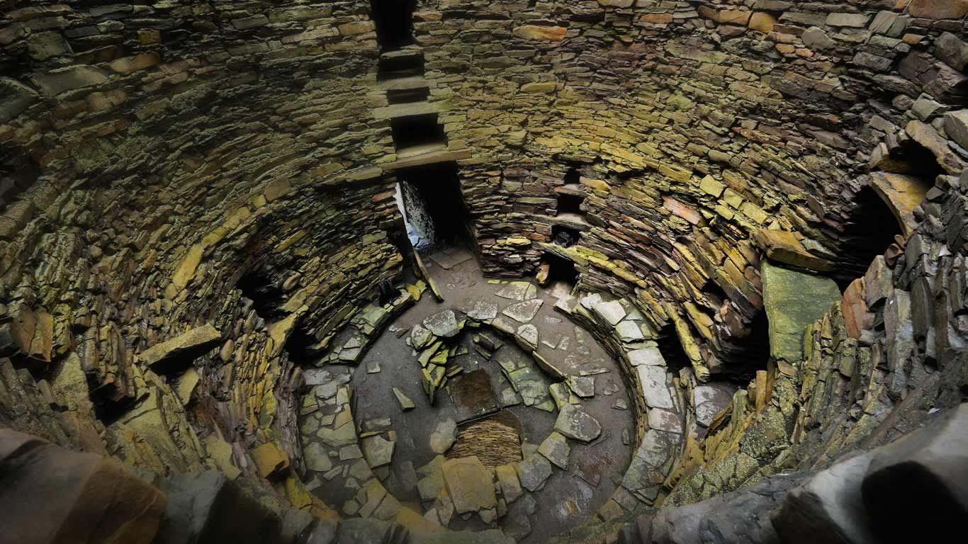 Interior of the Broch of Mousa on Mousa island, Scotland (© National Geographic Creative/Alamy)(Bing United Kingdom)